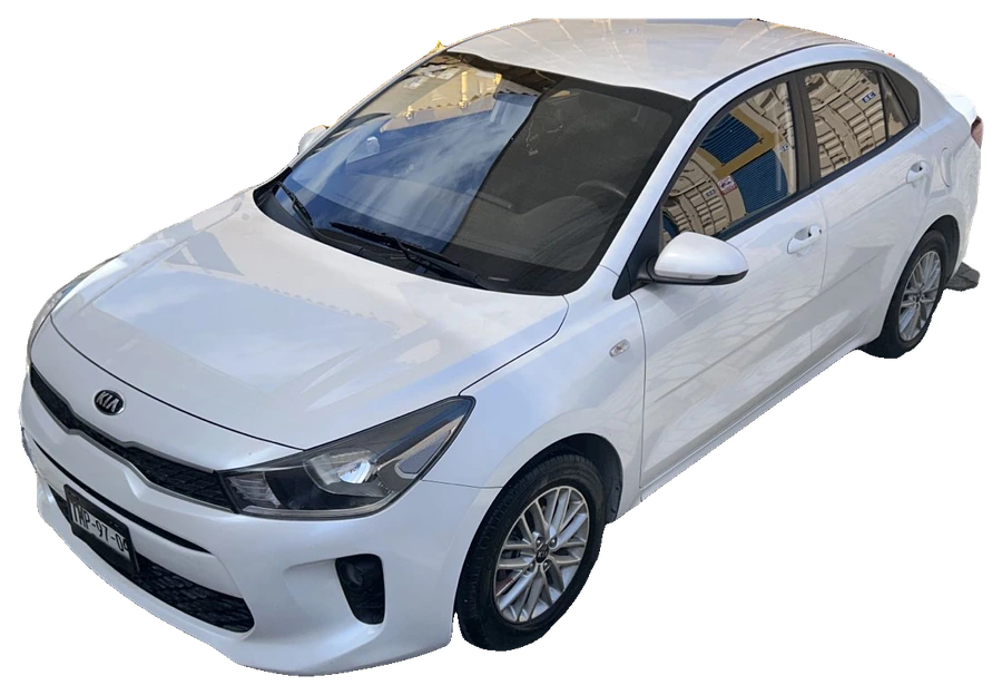 KIA Rio en renta en Cancún